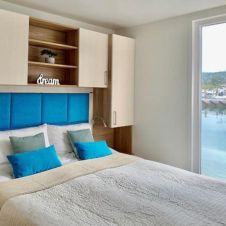 Bonita Houseboat Apartment Portorose Exterior foto